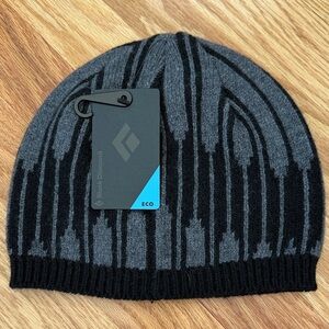 Black Diamond Eco Knit Beanie in Gray and Black